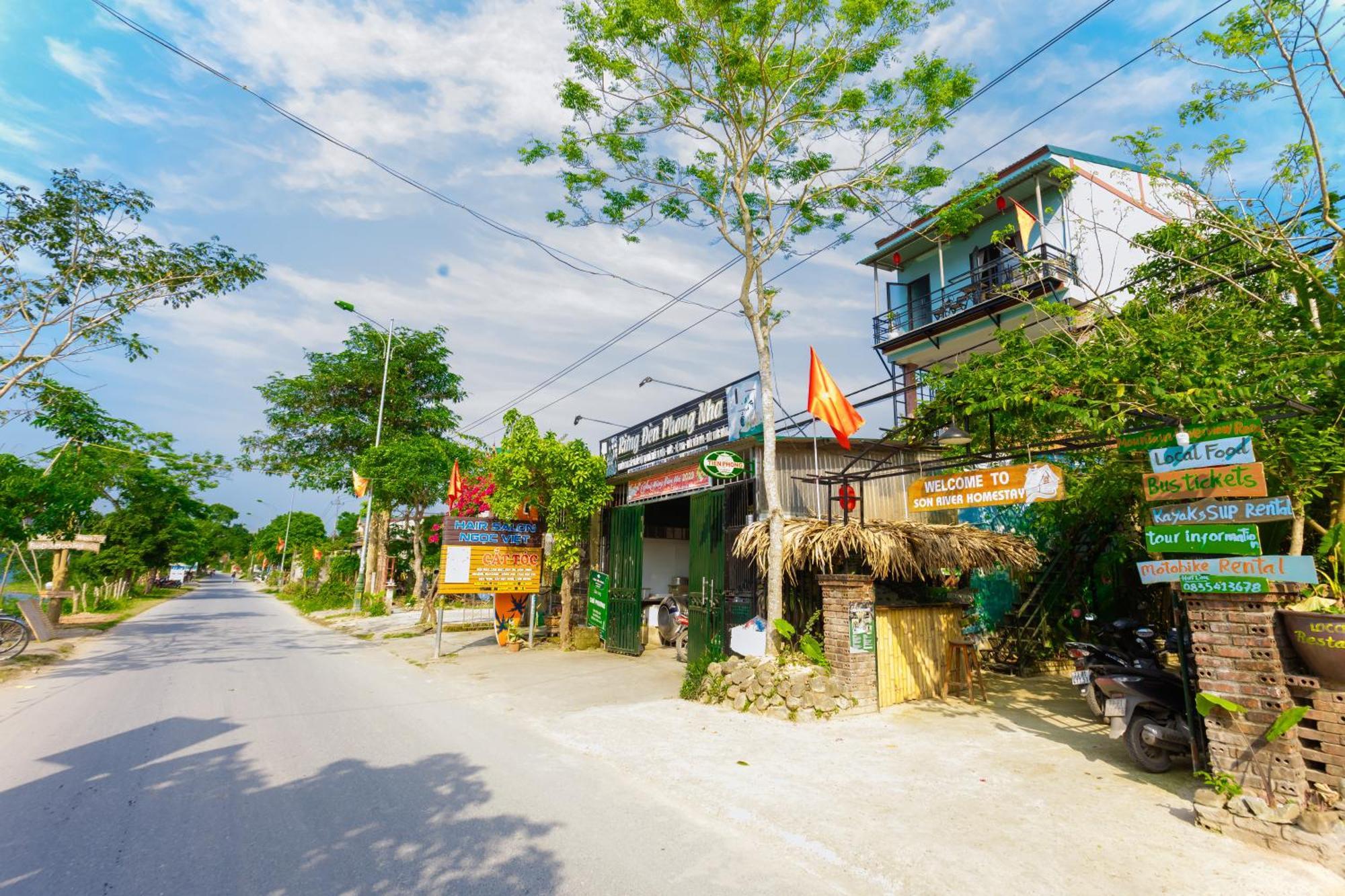 Son River Homestay Phong Nha Exteriér fotografie